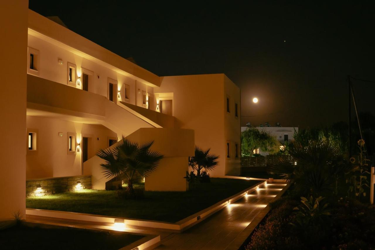 Silver Beach Hotel & Apartments Gerani  Exterior photo
