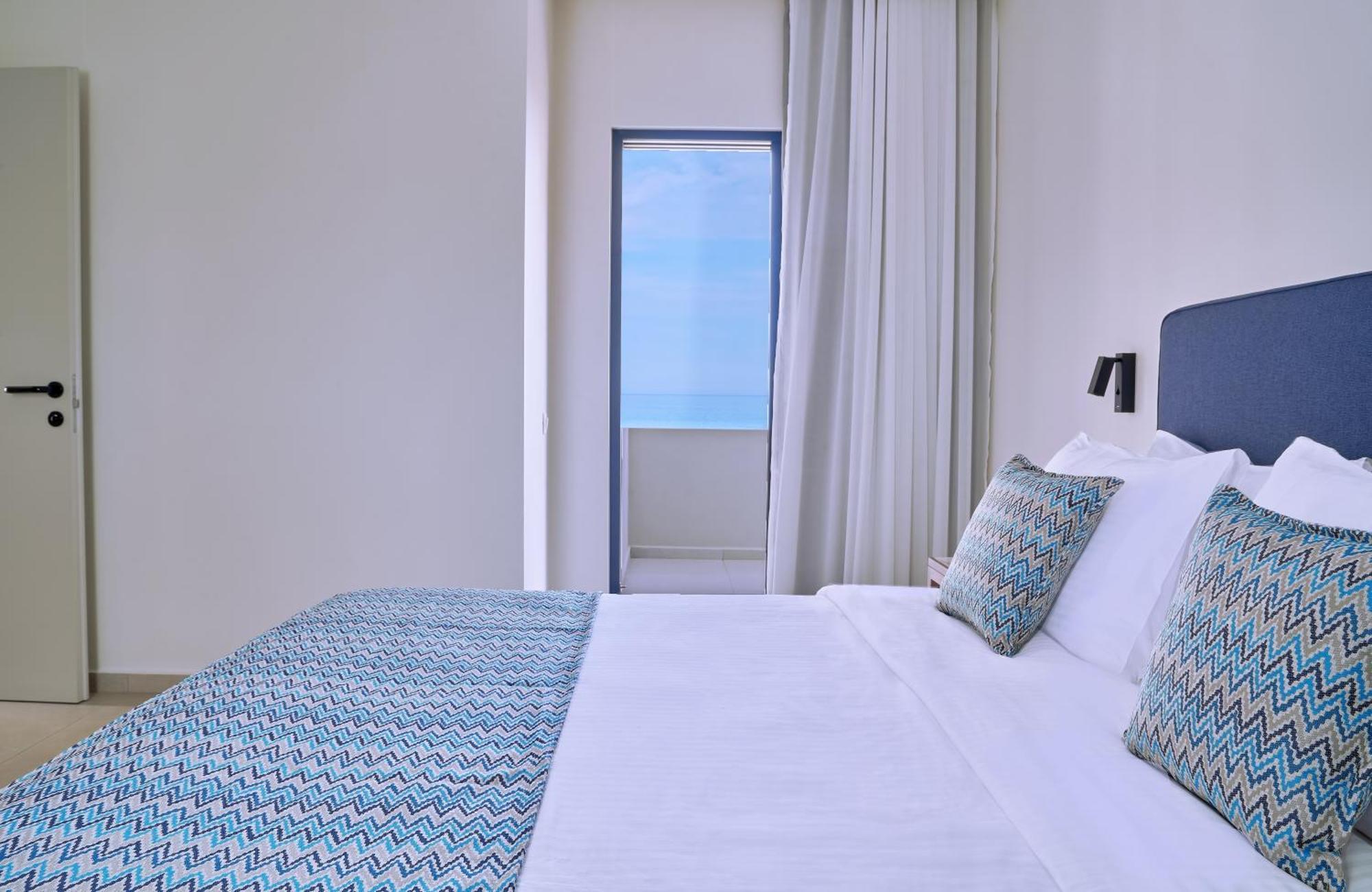 Silver Beach Hotel & Apartments Gerani  Room photo