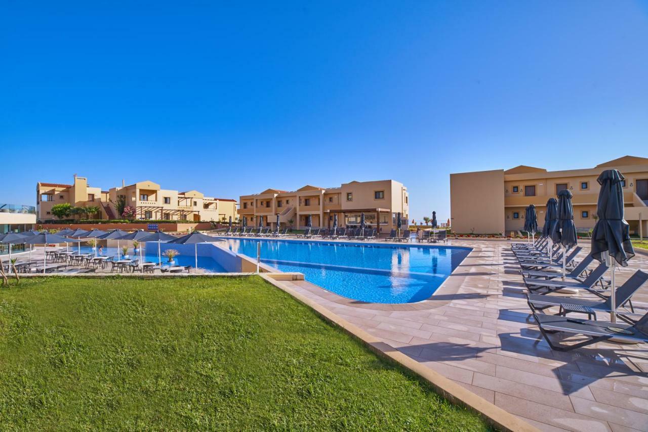 Silver Beach Hotel & Apartments Gerani  Exterior photo